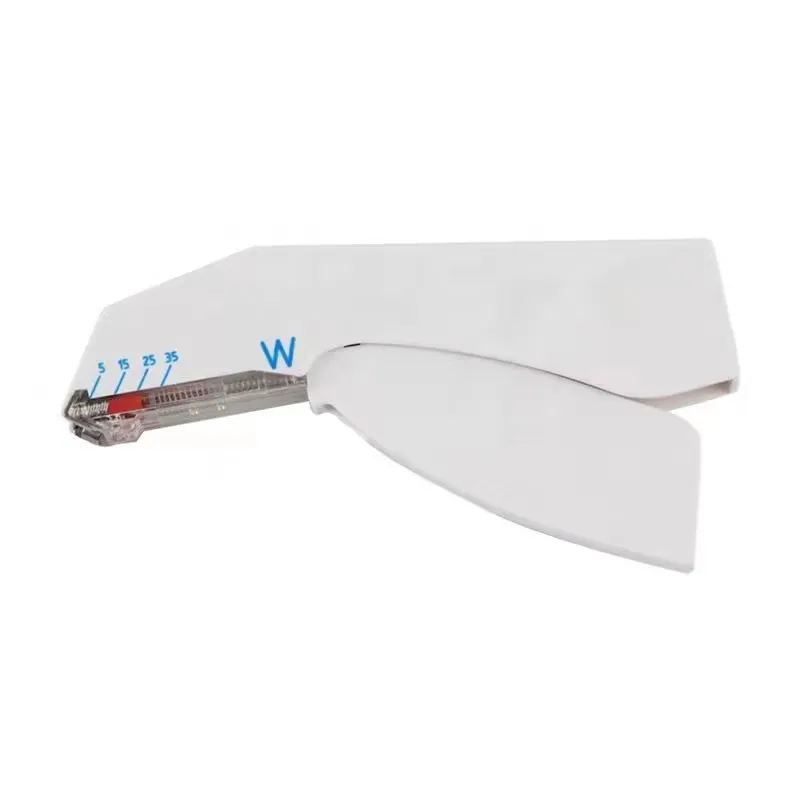 Классический металлический настольный степлер со скобоудалителем.